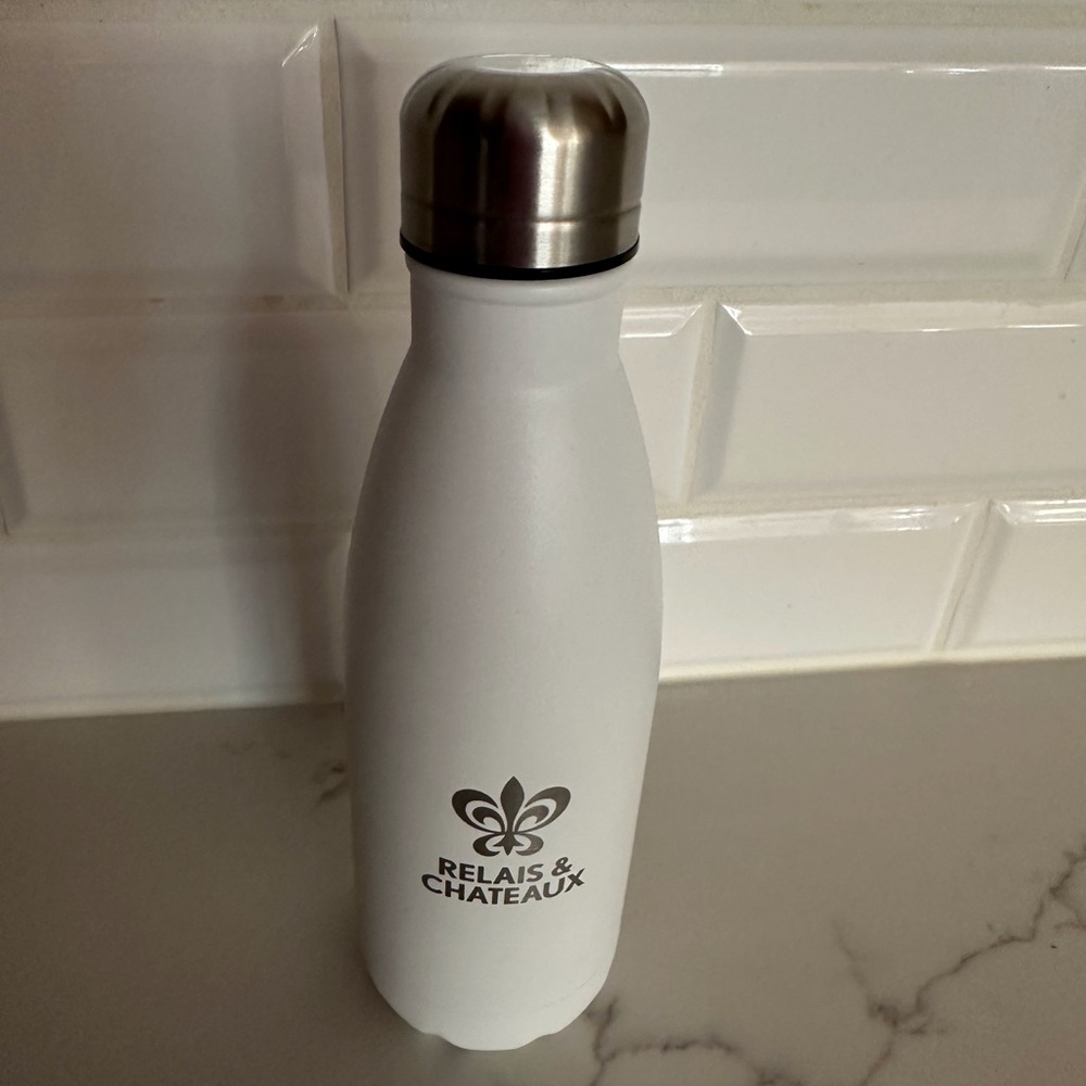Relais & Chateaux White Stainless Steel Water Bottle